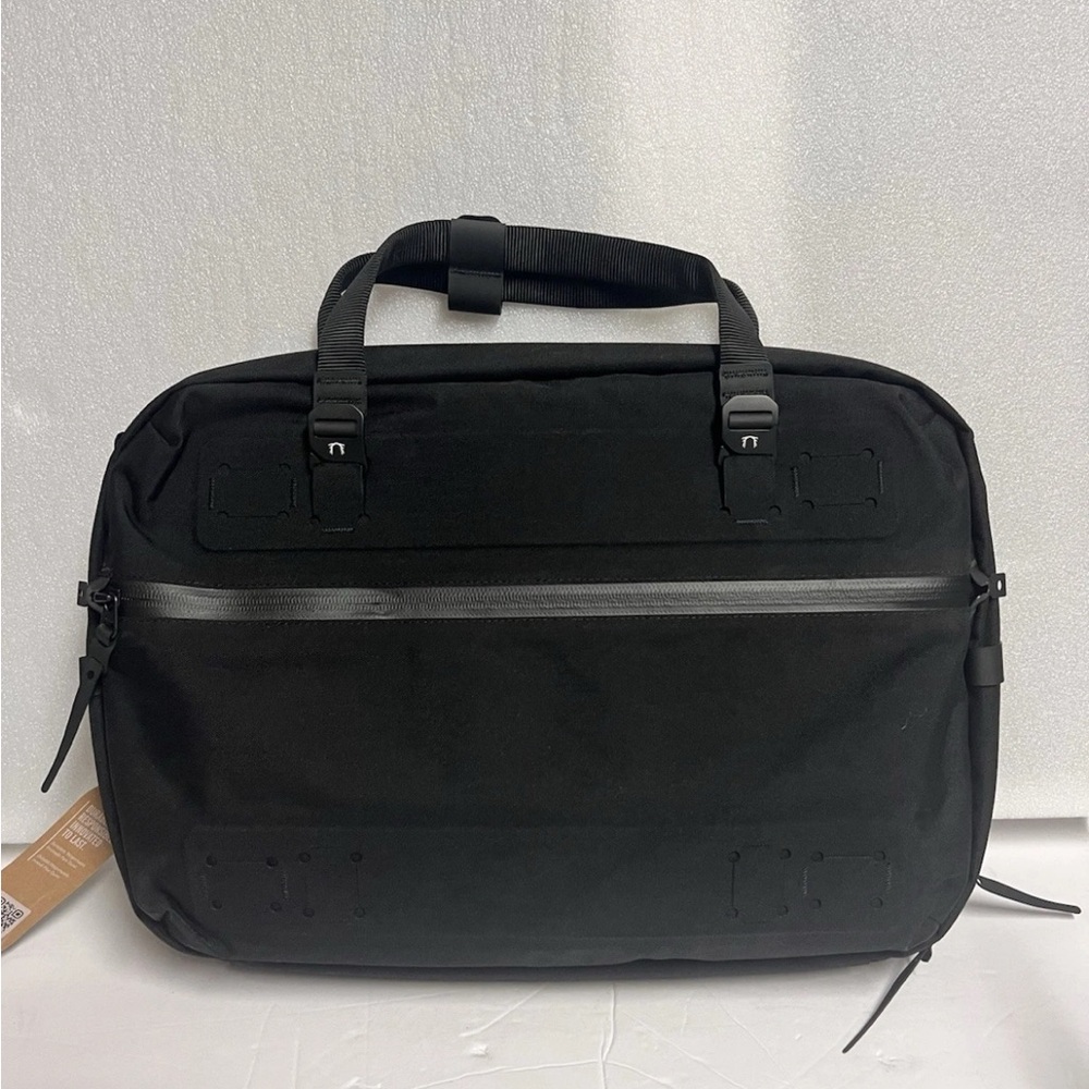 Black Ember Forge 20 (18L) 3 Way Briefcase